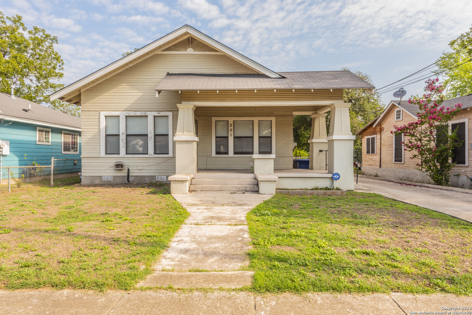 201 Thelka San Antonio TX 78214