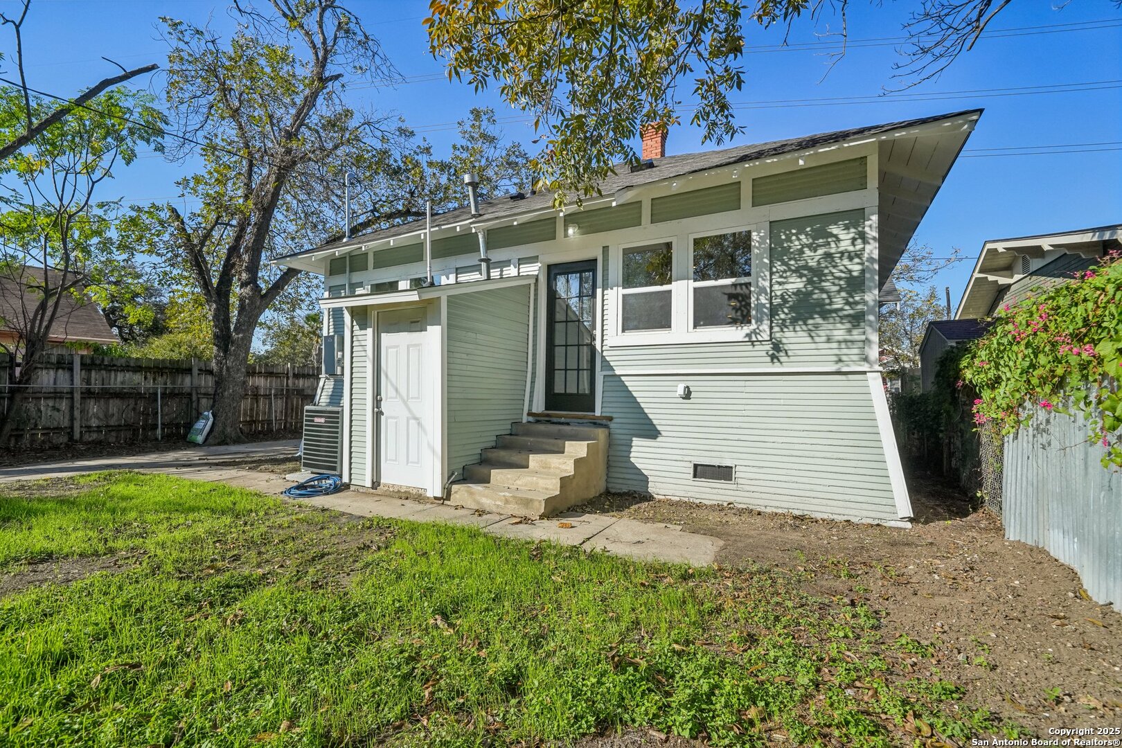 524 Hunstock San Antonio TX 78210