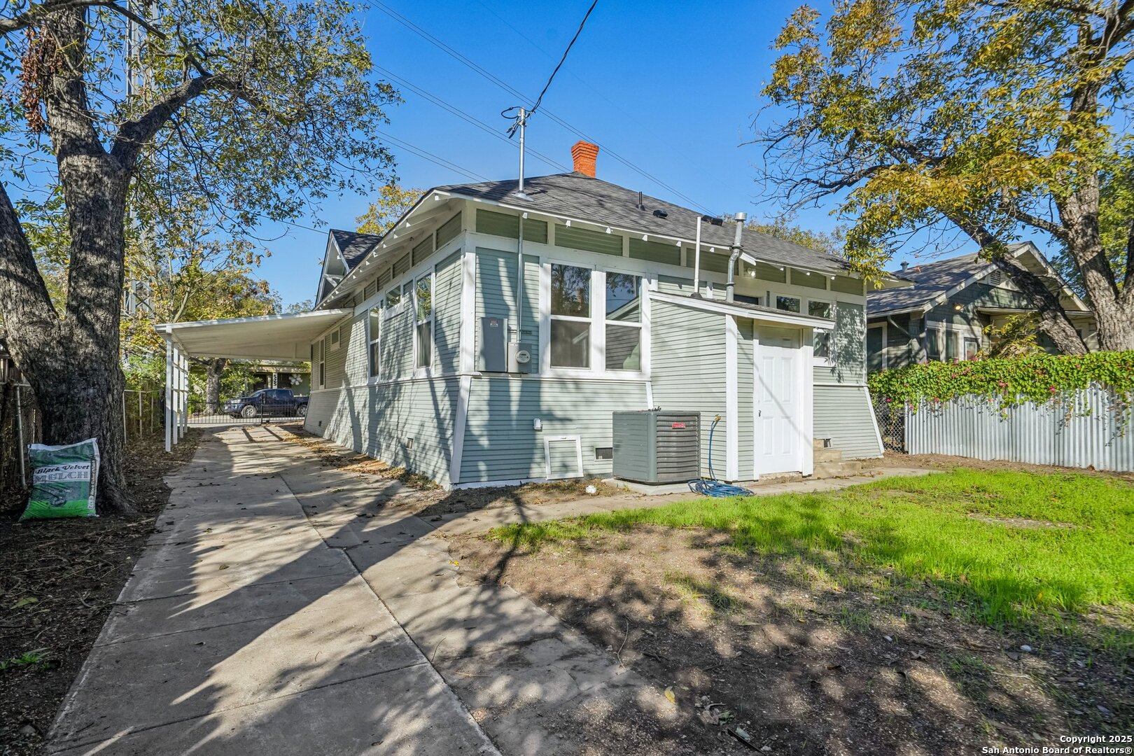 524 Hunstock San Antonio TX 78210