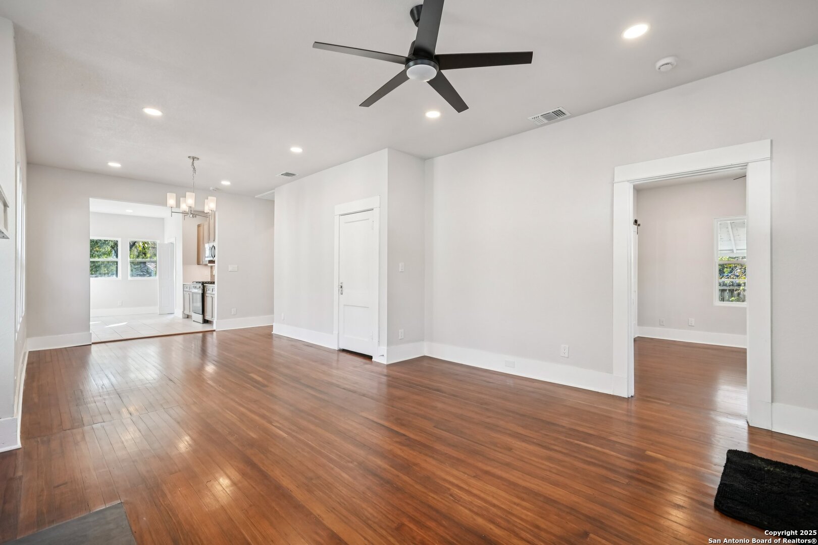 524 Hunstock San Antonio TX 78210