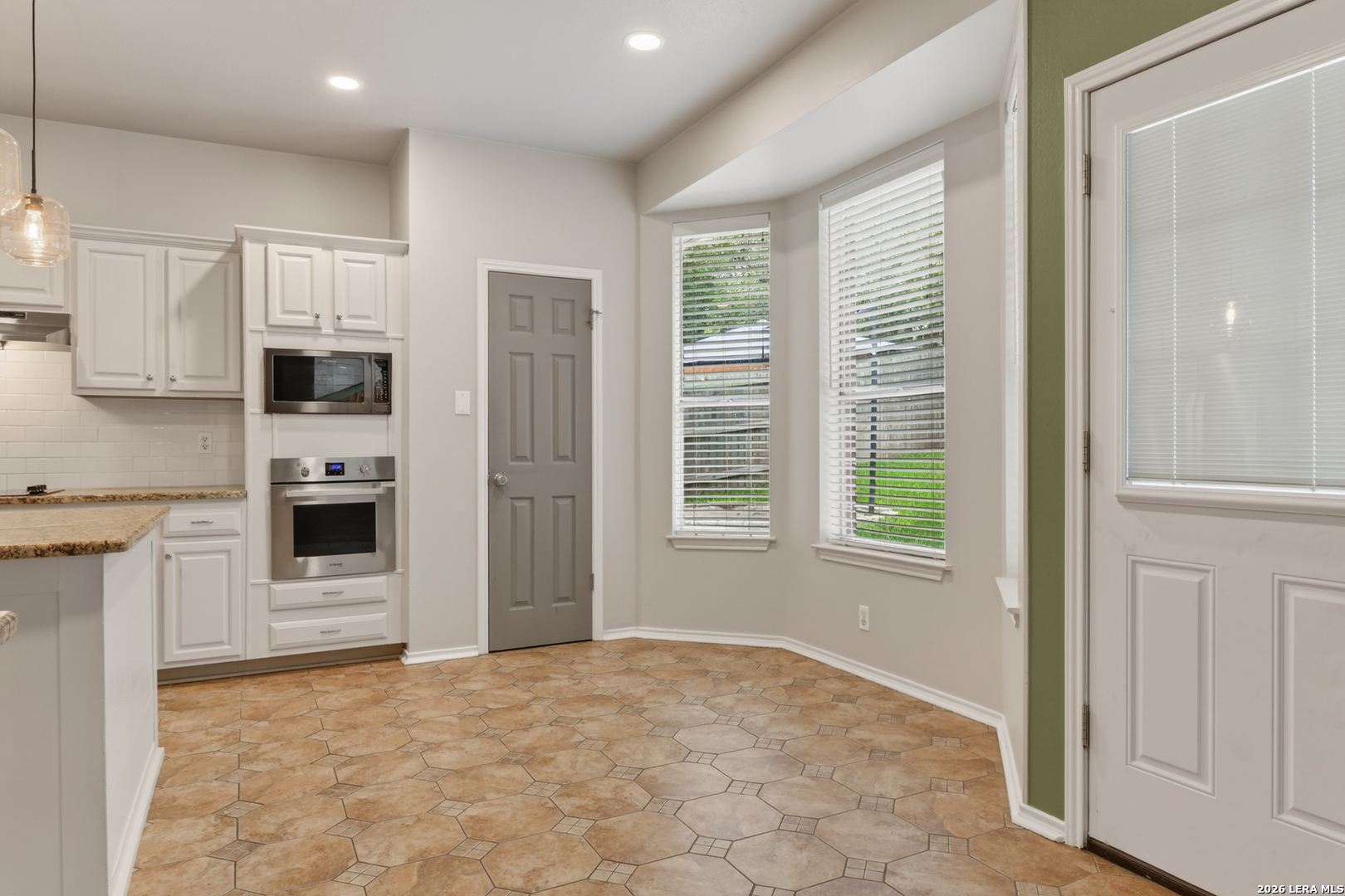 946 Riverstone Drive San Antonio TX 78258