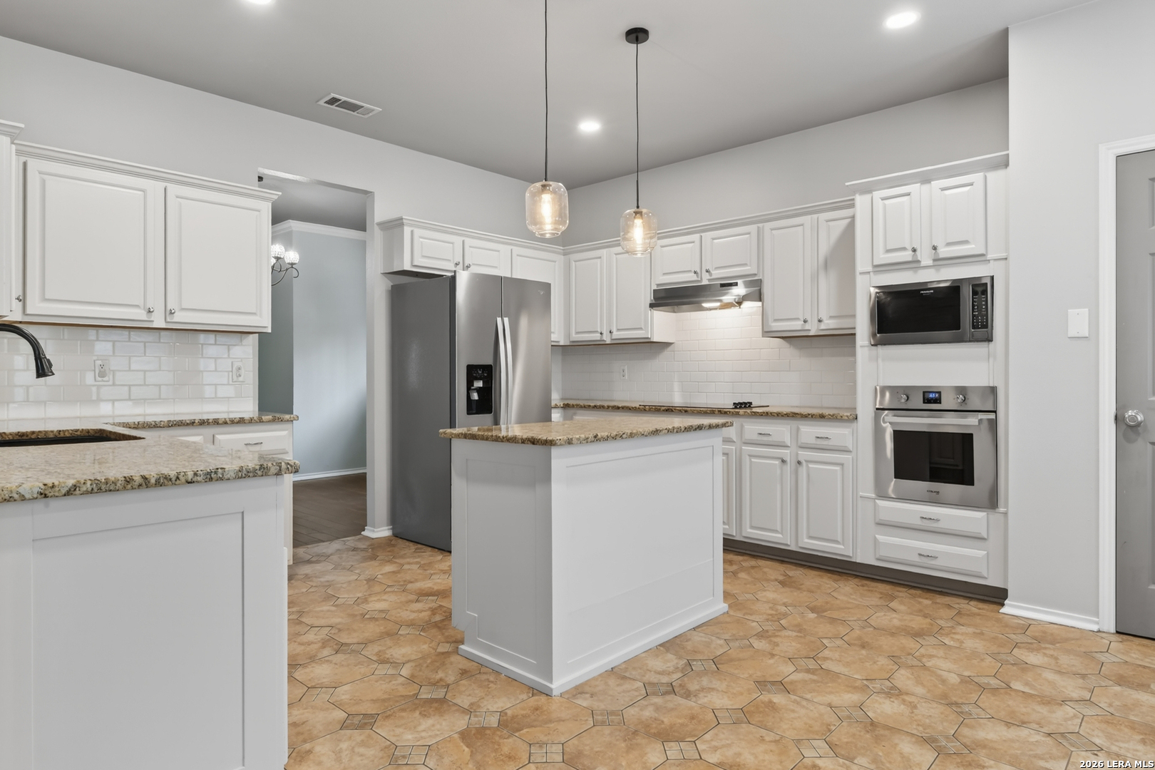 946 Riverstone Drive San Antonio TX 78258