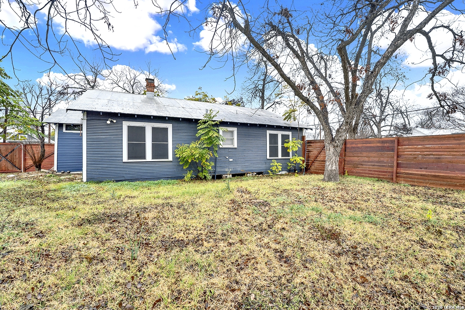 197 N Sycamore New Braunfels TX 78130