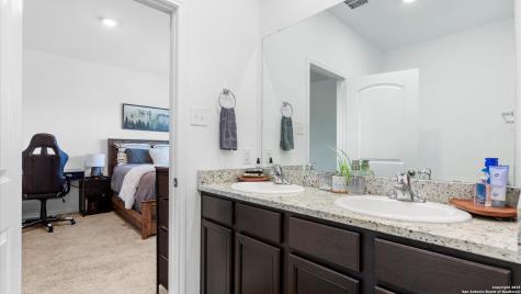 3923 Trail De Paris New Braunfels TX 78132