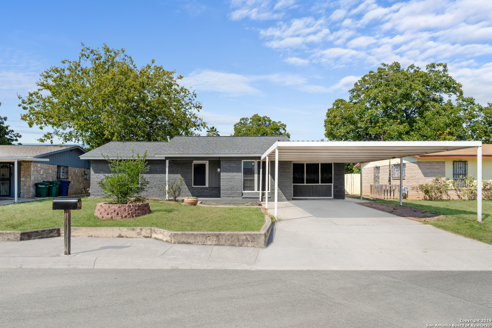 1611 Lone Oak Avenue San Antonio TX 78220