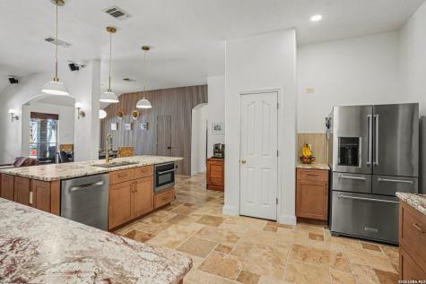 445 Fawn Pass Schertz TX 78154