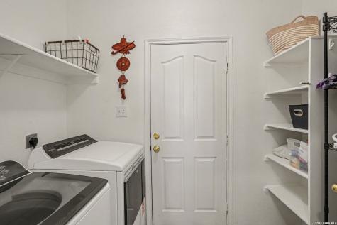 445 Fawn Pass Schertz TX 78154