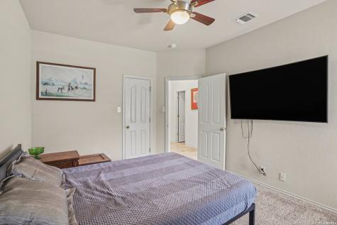 445 Fawn Pass Schertz TX 78154