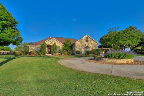 144 Circle Six Drive La Vernia TX 78121