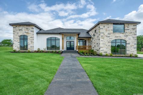 125 Hidden Hills Floresville TX 78114