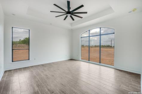 125 Hidden Hills Floresville TX 78114