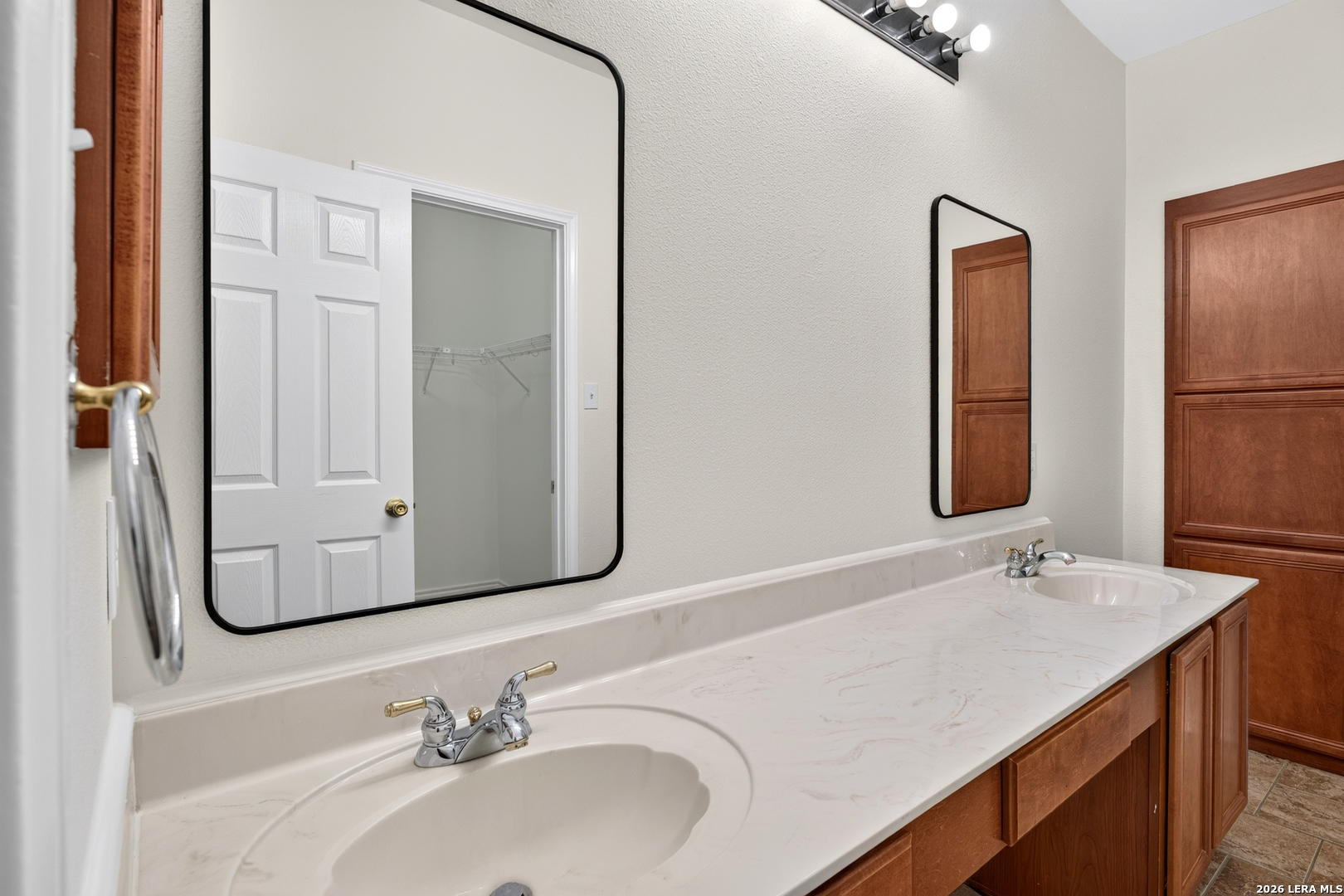 2110 Redwoods Crest San Antonio TX 78232