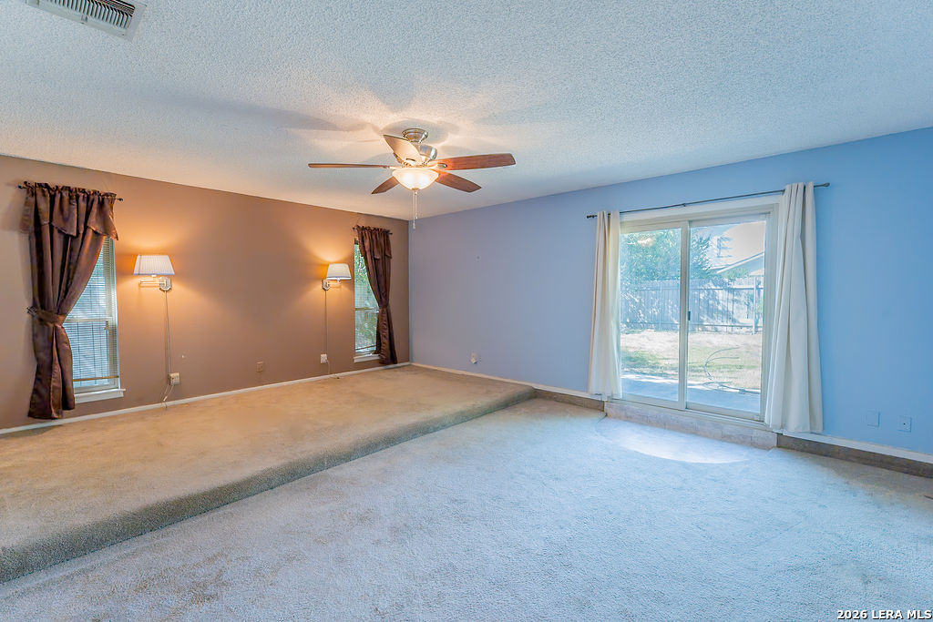 13115 Larkyorke San Antonio TX 78233