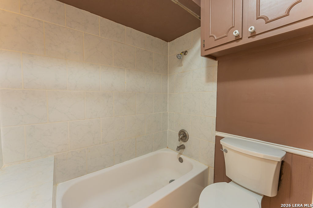 13115 Larkyorke San Antonio TX 78233