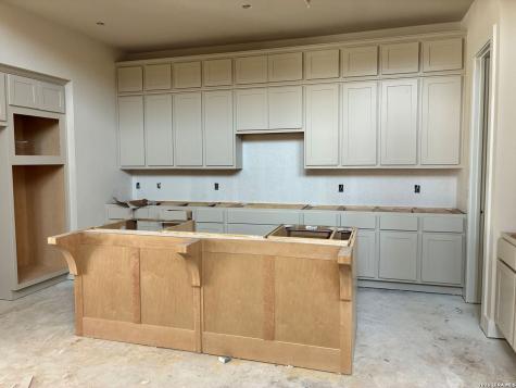 100 Rainwater Creek Boerne TX 78006