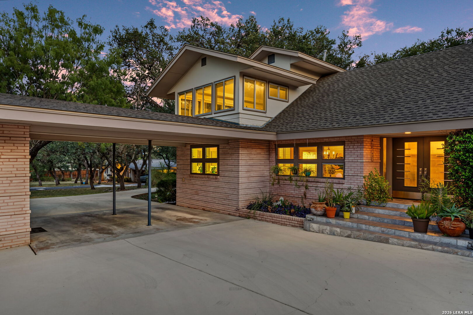 106 Mecca Drive Hollywood Park TX 78232