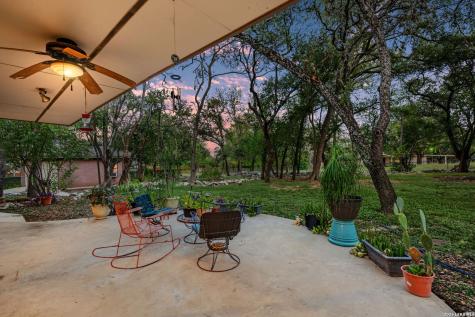 106 Mecca Drive Hollywood Park TX 78232