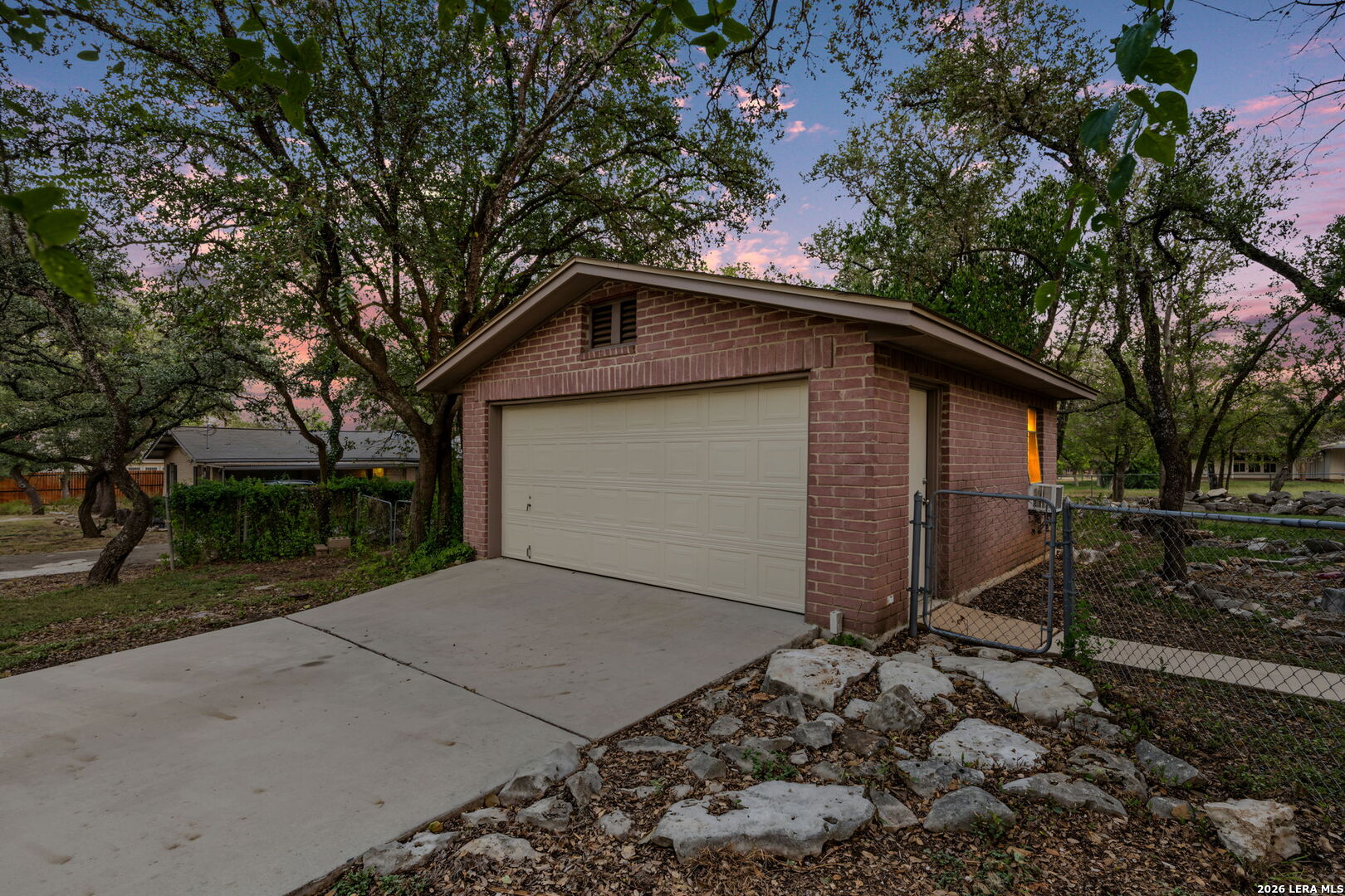 106 Mecca Drive Hollywood Park TX 78232