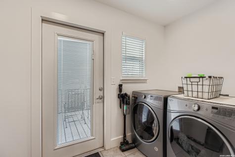 315 N Mimosa Kerrville TX 78028