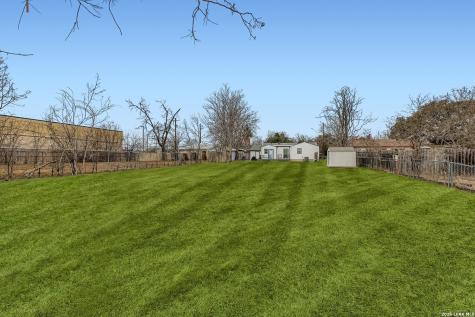 315 N Mimosa Kerrville TX 78028