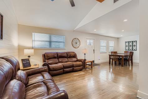 315 N Mimosa Kerrville TX 78028