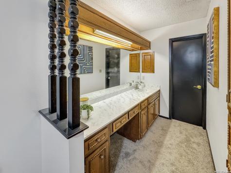 13615 Scarsdale San Antonio TX 78217