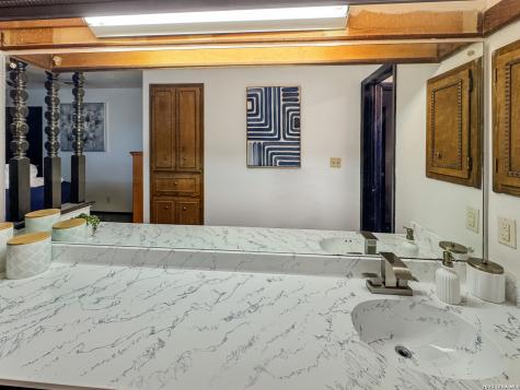 13615 Scarsdale San Antonio TX 78217