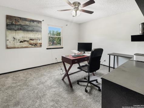 13615 Scarsdale San Antonio TX 78217