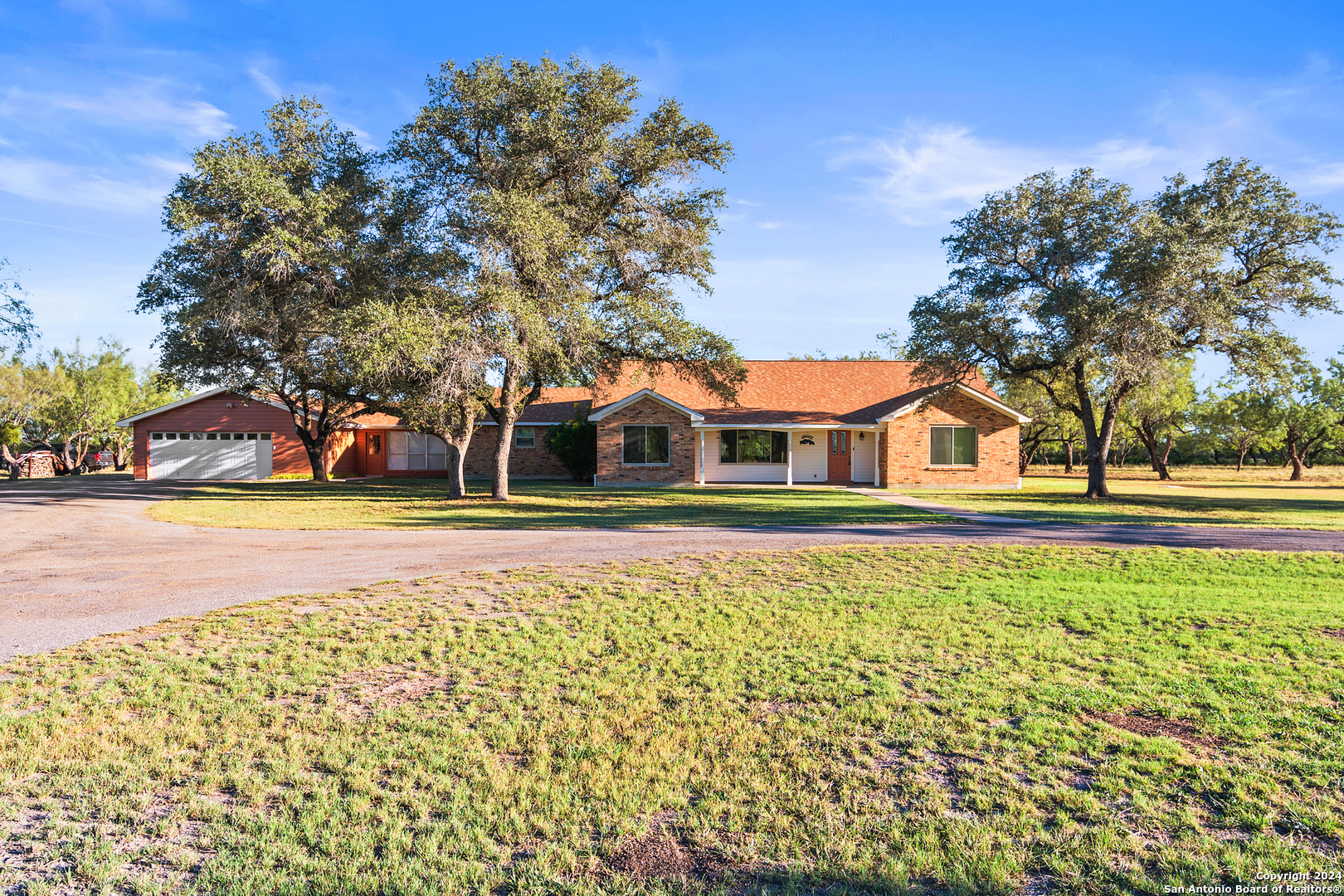 4340 Fm 117 Uvalde TX 78801
