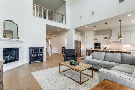 102 Huntwick Drive Boerne TX 78006