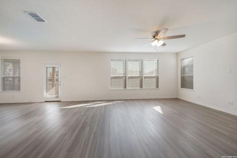 22370 Escalante Run San Antonio TX 78261