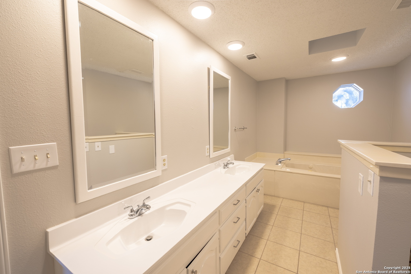106 E Tanglewood New Braunfels TX 78130
