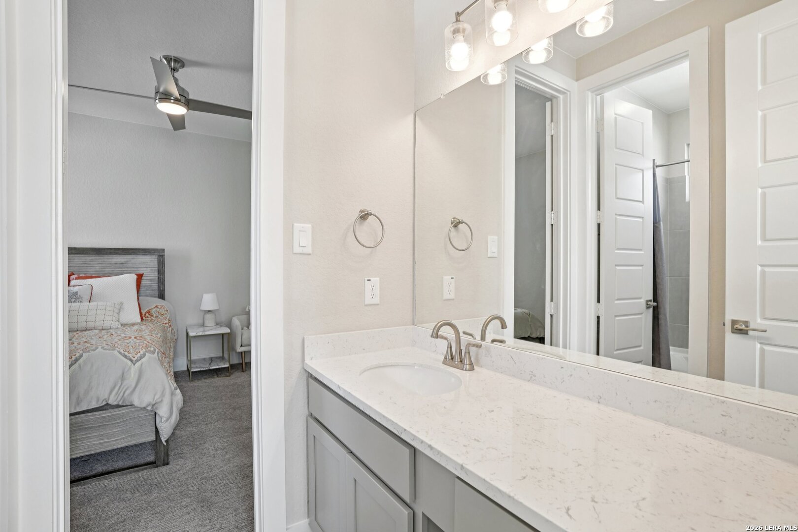 205 Vamanos Boerne TX 78006