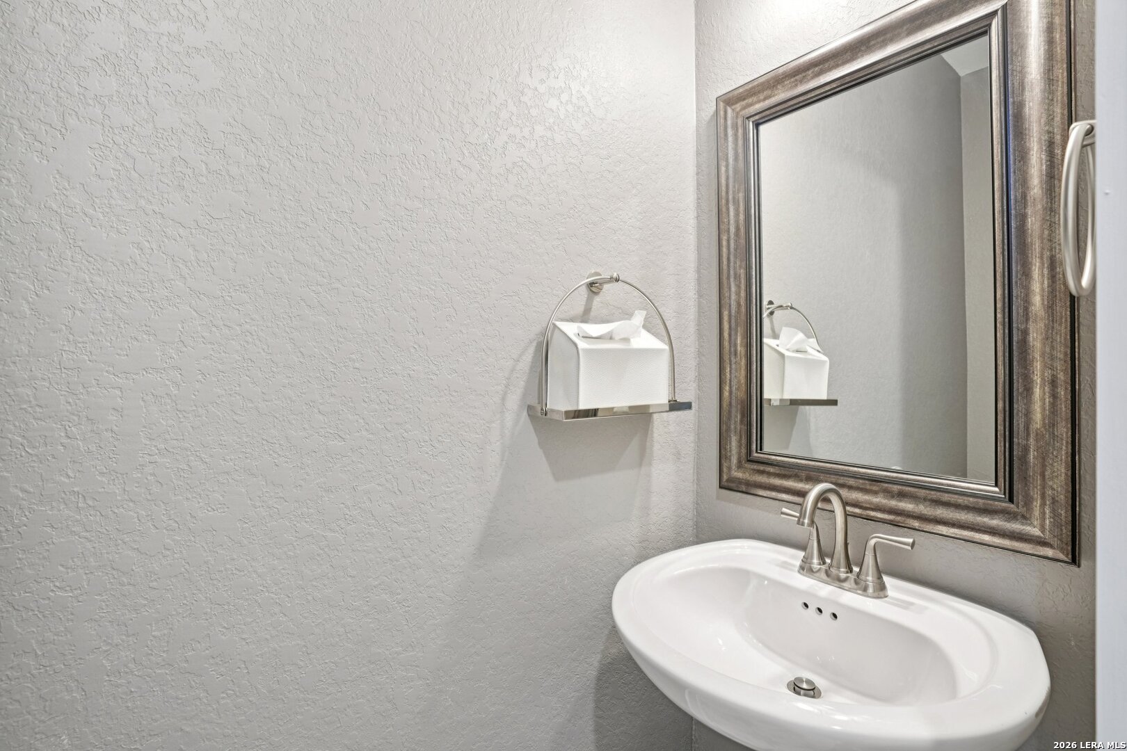 205 Vamanos Boerne TX 78006