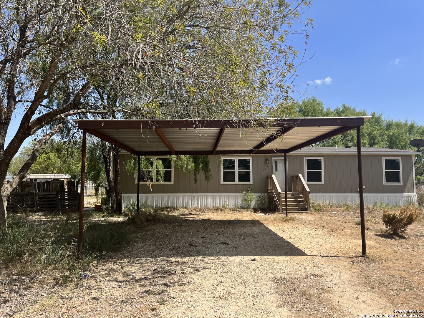 512 Oak Street Jourdanton TX 78026
