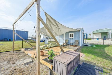 2570 W Monroe Port O'connor TX 77982