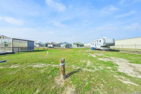 2570 W Monroe Port O'connor TX 77982