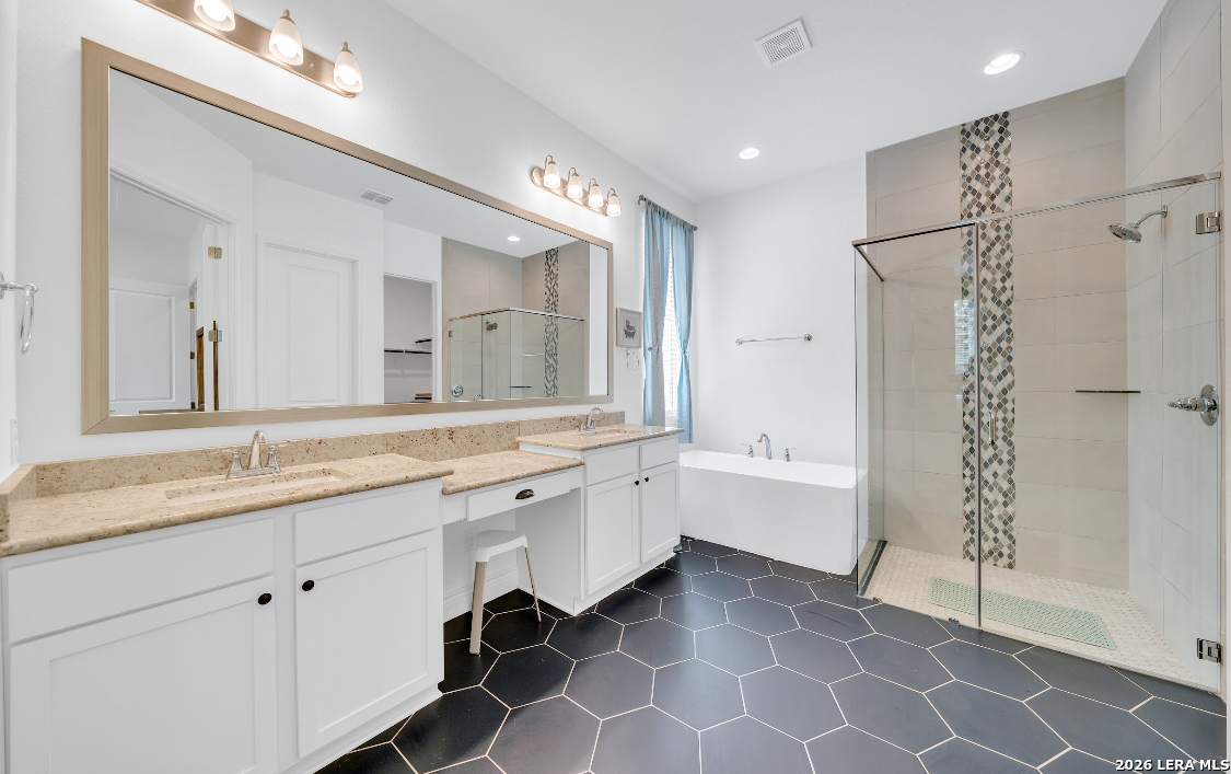 1057 Cadogan Squire San Antonio TX 78260