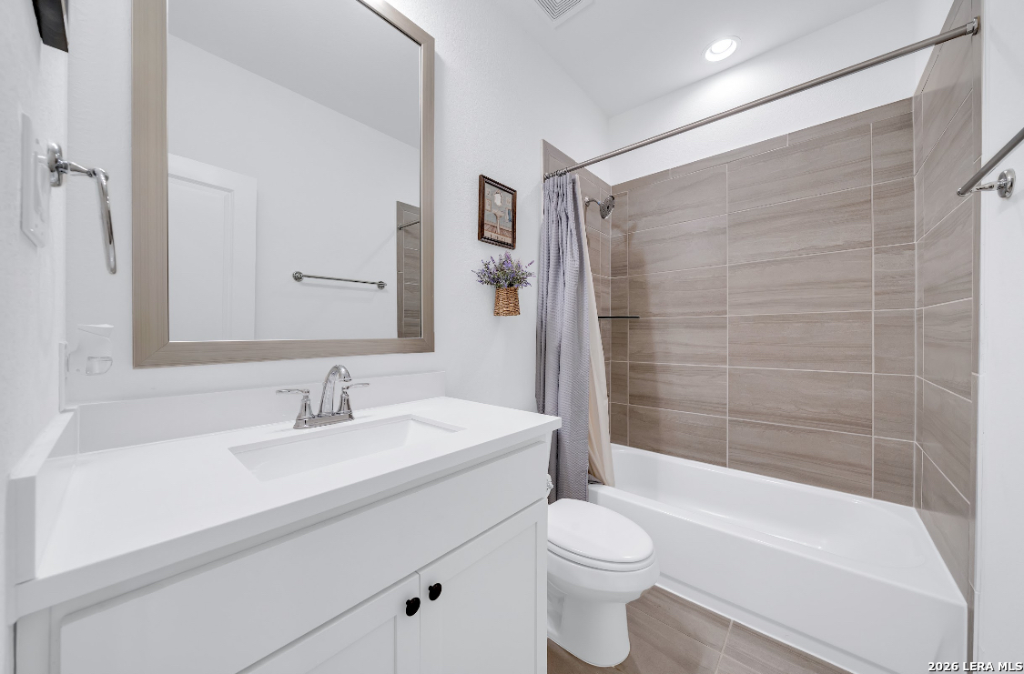 1057 Cadogan Squire San Antonio TX 78260