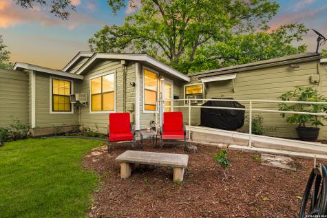 135 Corona Avenue Alamo Heights TX 78209