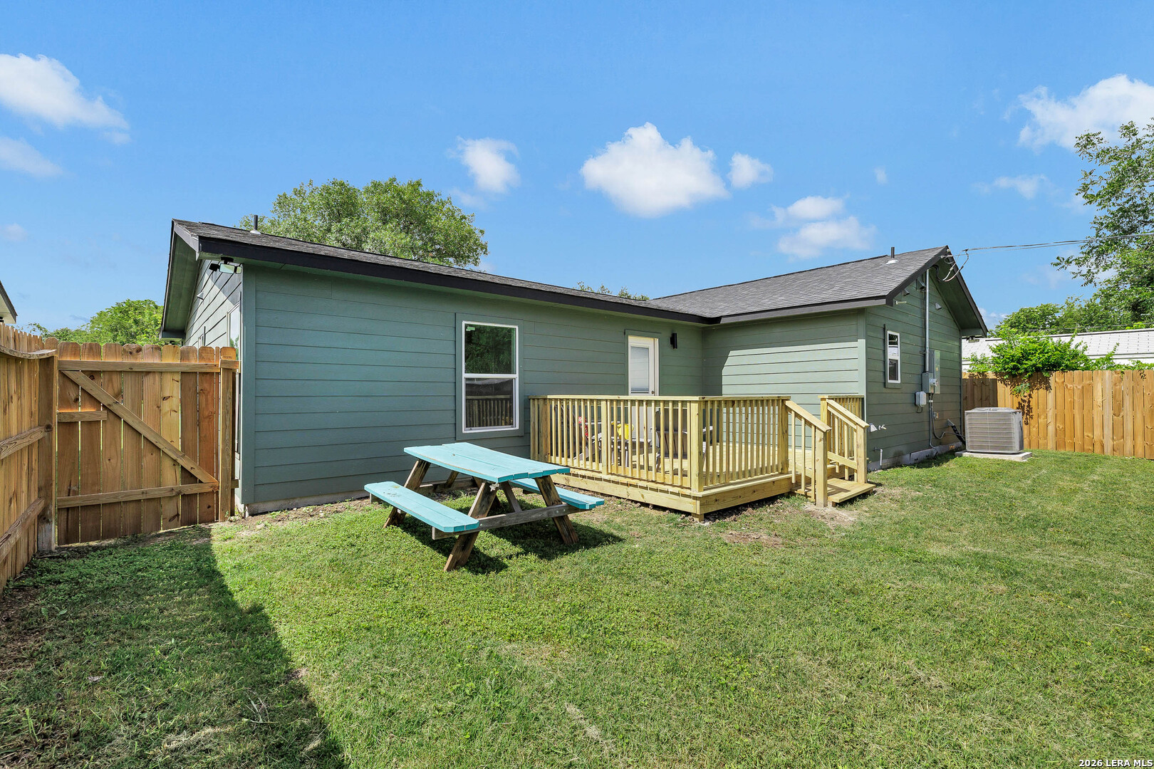 223 Laurelwood Drive San Antonio TX 78213