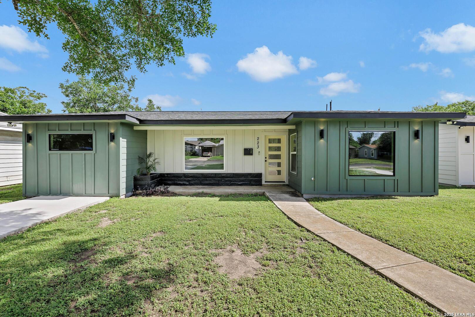 223 Laurelwood Drive San Antonio TX 78213