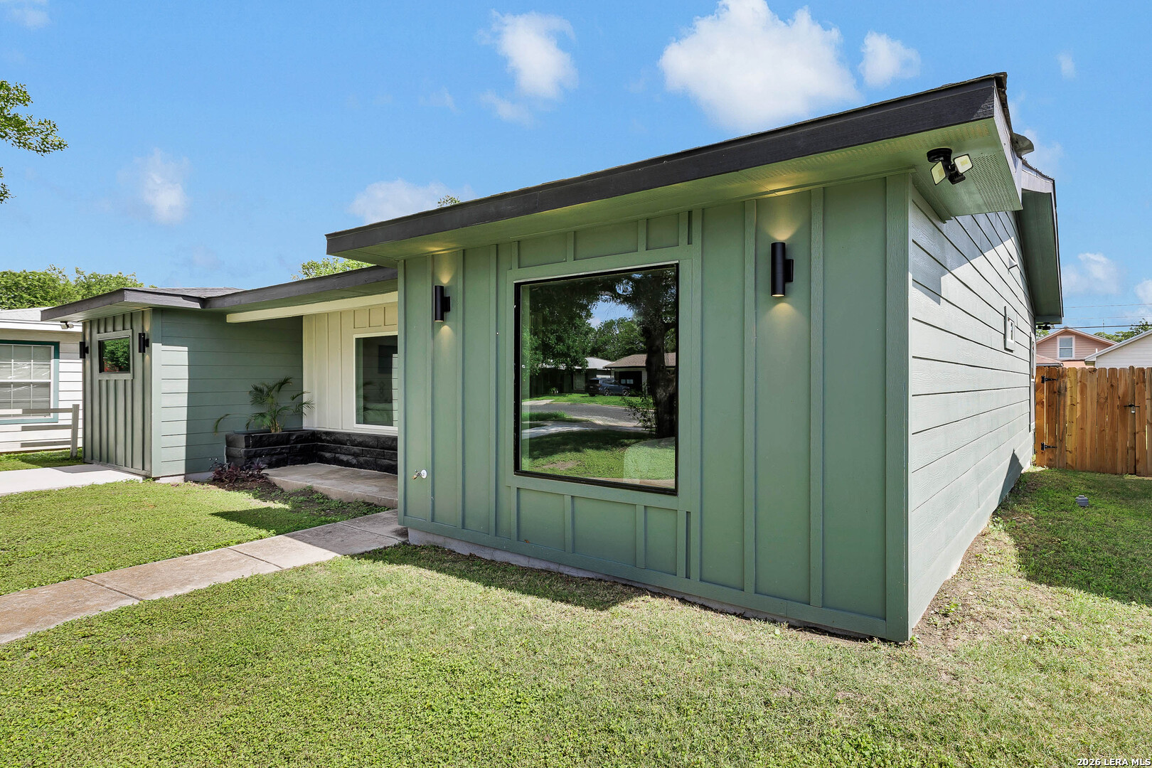 223 Laurelwood Drive San Antonio TX 78213