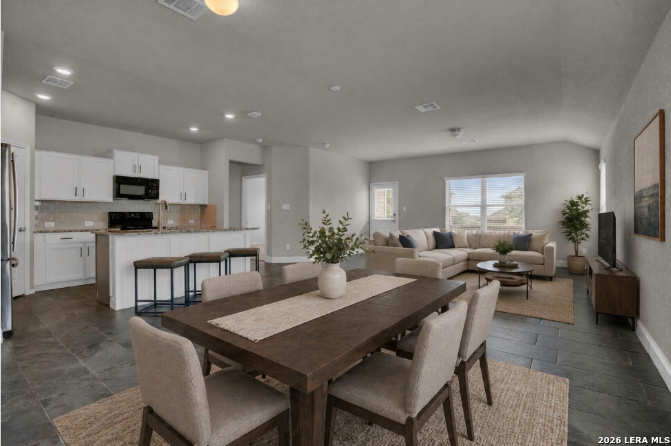 10306 Midsummer Meadow Converse TX 78109
