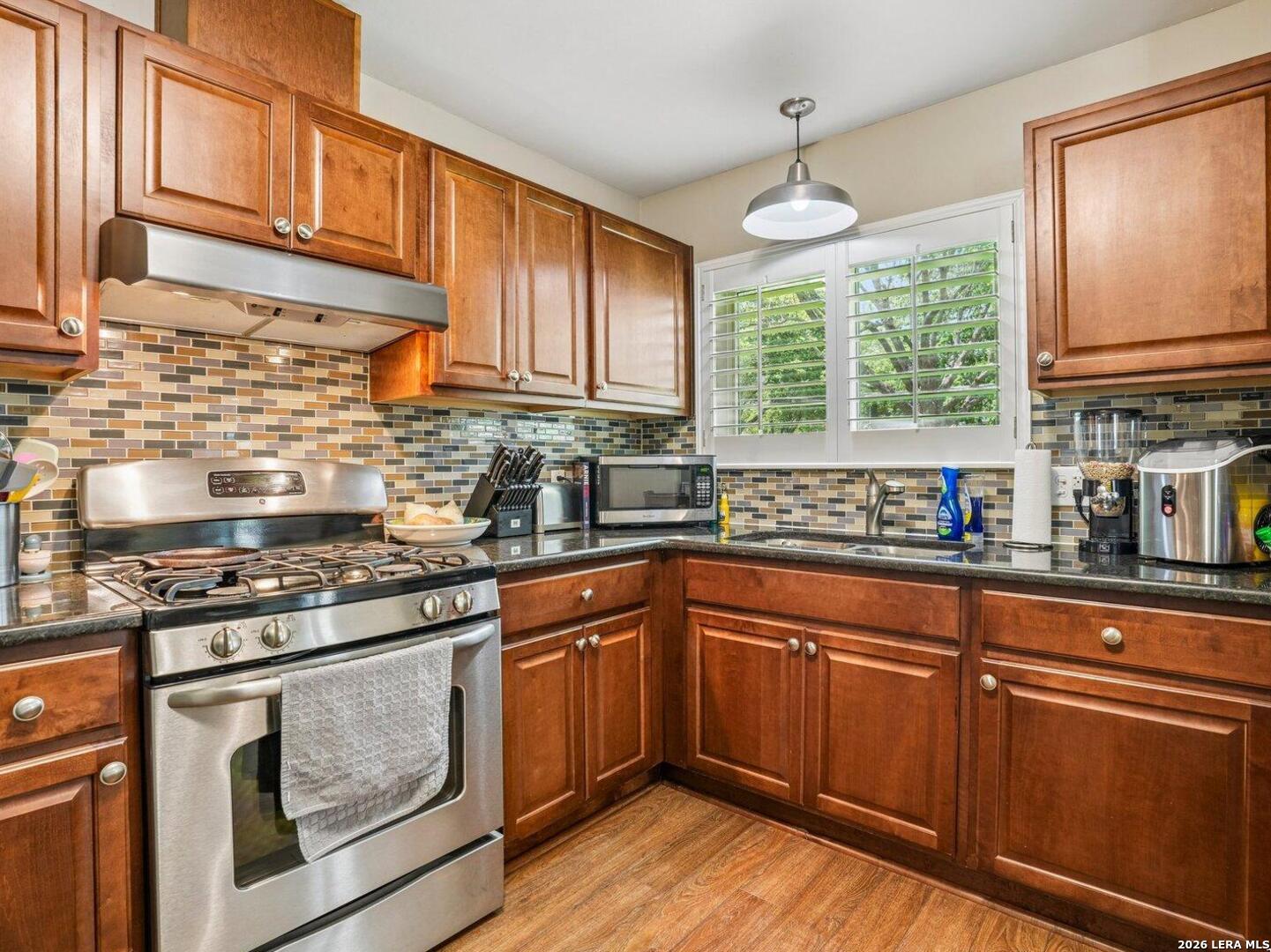 915 Horseshoe Trail Universal City TX 78148