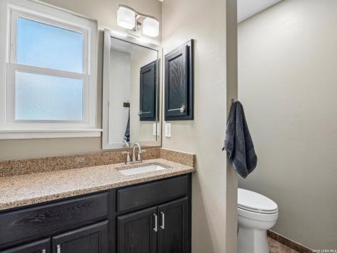915 Horseshoe Trail Universal City TX 78148