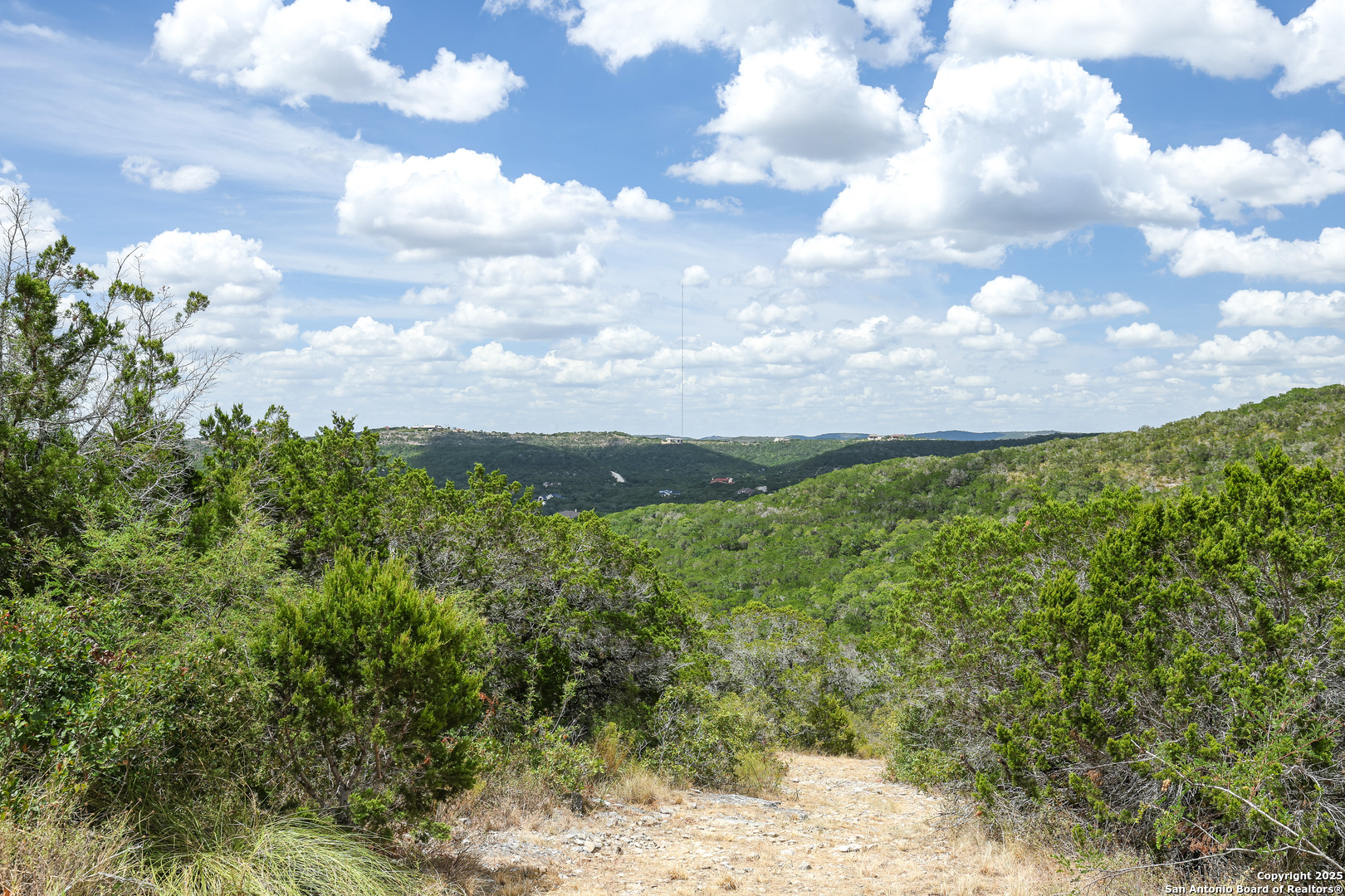 776 County Road 270 Mico TX 78056
