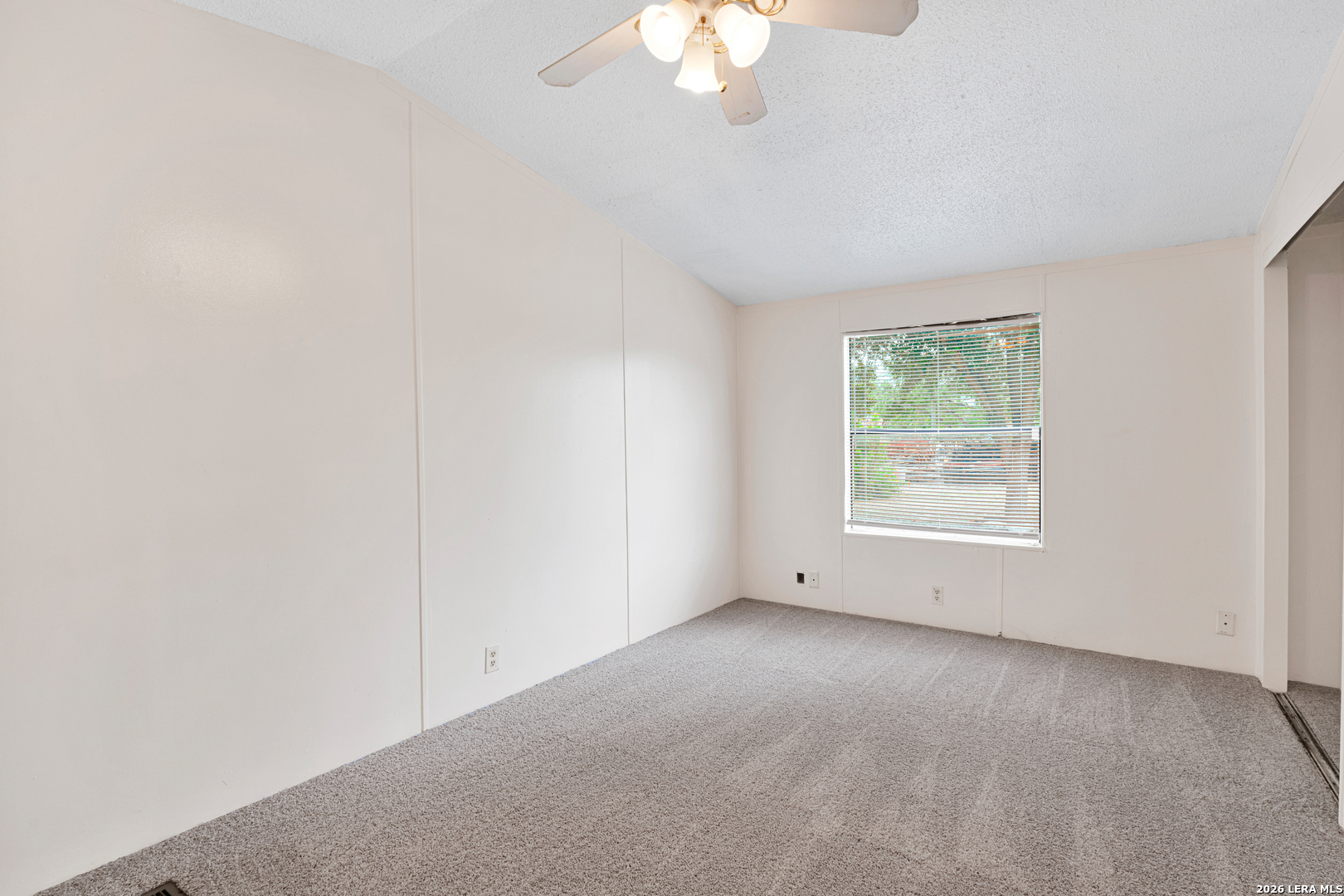 113 9th Street Natalia TX 78059