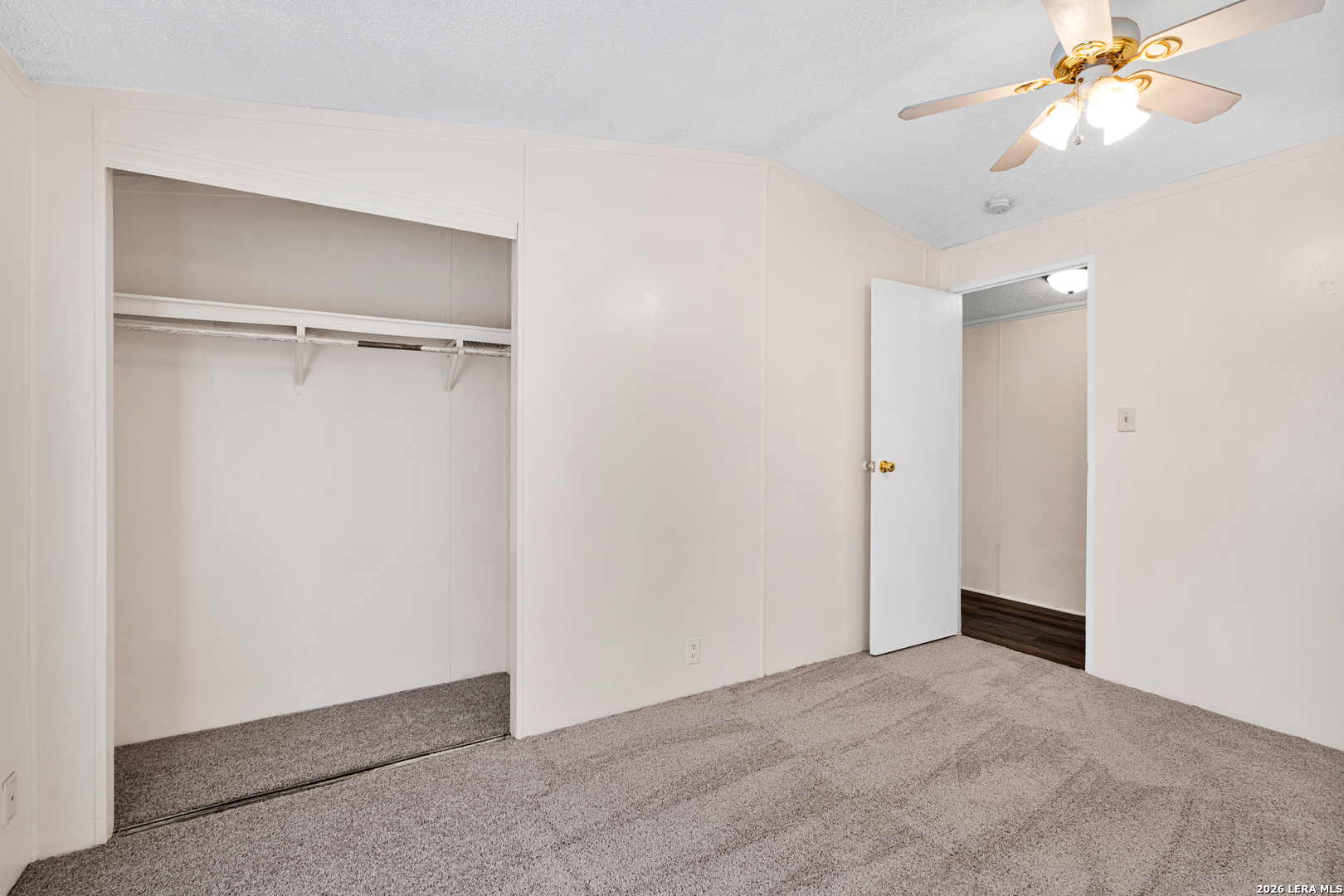 113 9th Street Natalia TX 78059