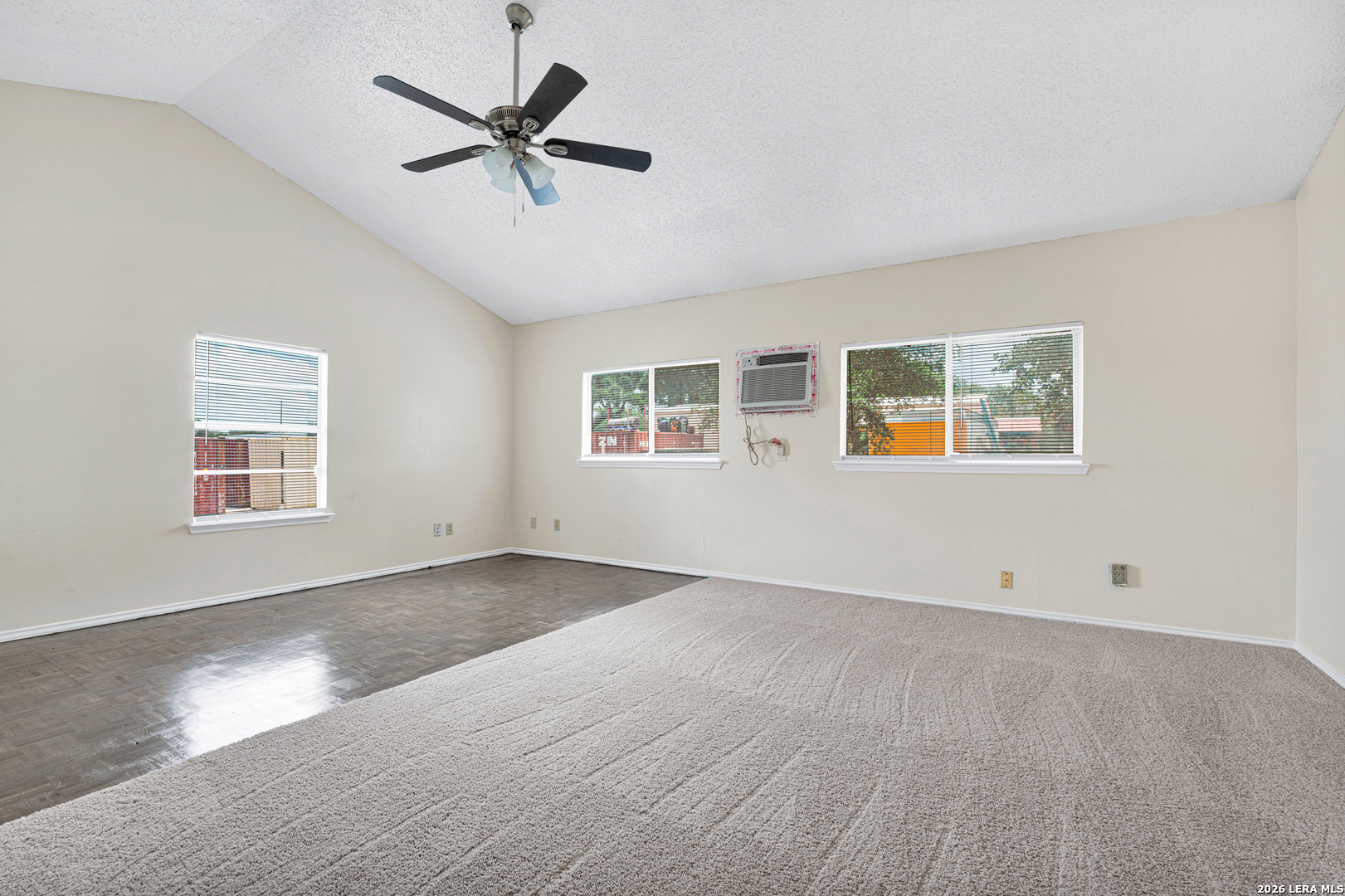 113 9th Street Natalia TX 78059